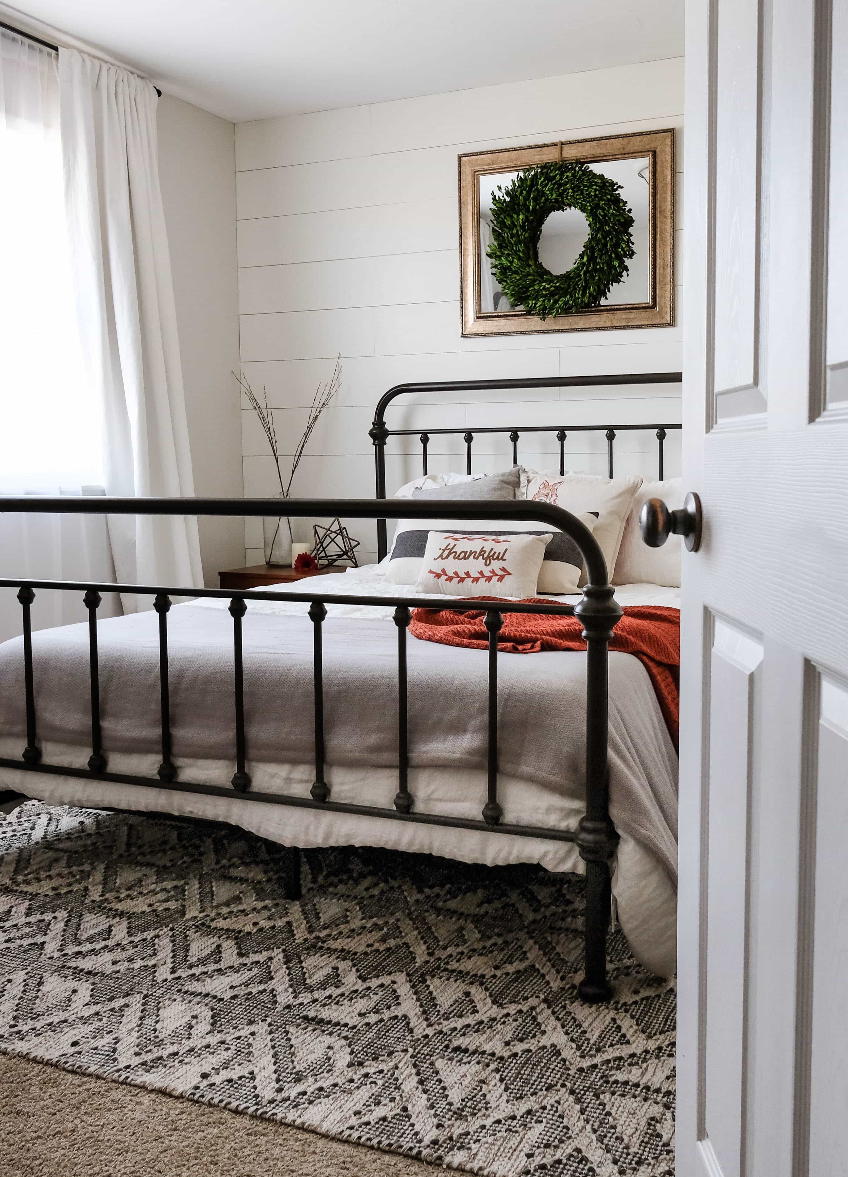 7 Farmhouse Bedroom Decor Ideas Modern Rustic Style